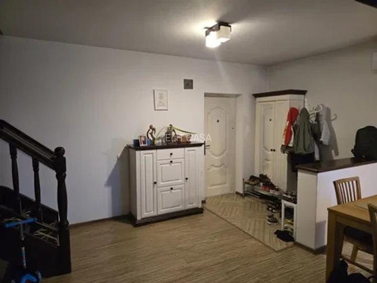 Apartament 4 camere DECOMANDAT, curte 400 mp, LOC PARCARE INCLUS, zona Horpaz - 3