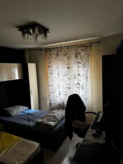 Apartament cu 3 camere , str. Bozieni