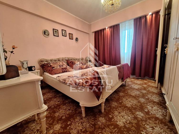Apartament cu 4 camere, 120mp construiti, Aurel Vlaicu