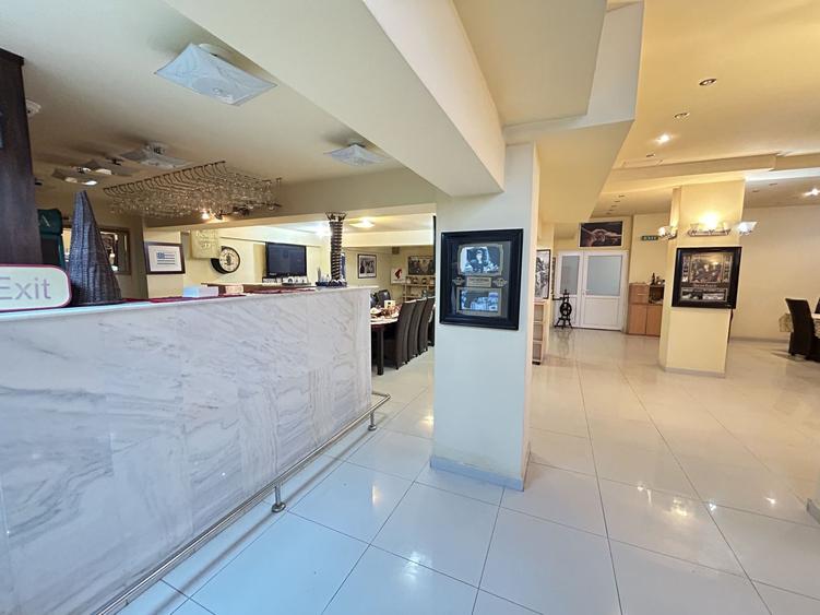 Hotel Austin D+P+3E de inchiriat - ideal birouri/clinica/scoala soferi
