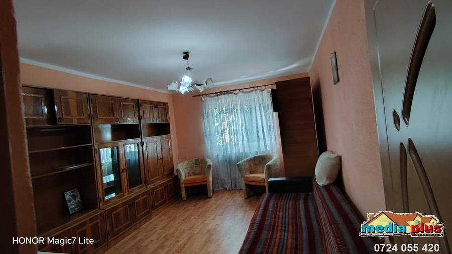 De vanzare apartament 2 camere etajul 3, Micro 40
