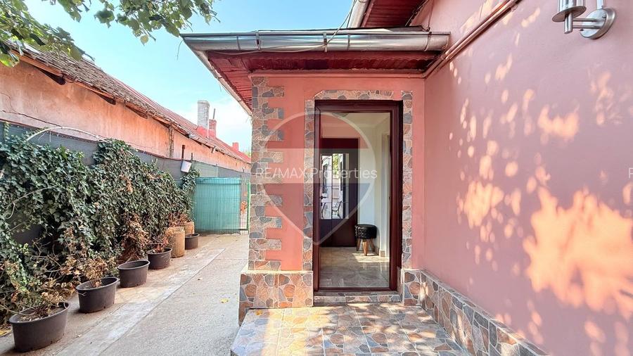 Casă de vânzare | 5 camere| Teren 428 mp | Voluntari, lângă Școala 1 - 24