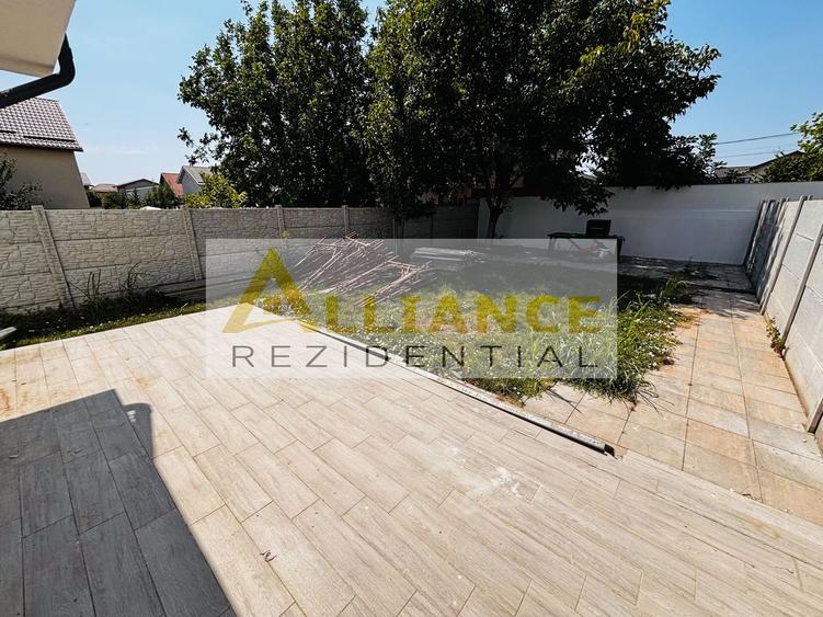 Casa tip duplex , 4 camere , 3 băi , 120 mp utili !