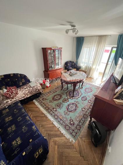 Apartament 4 camere Trocadero