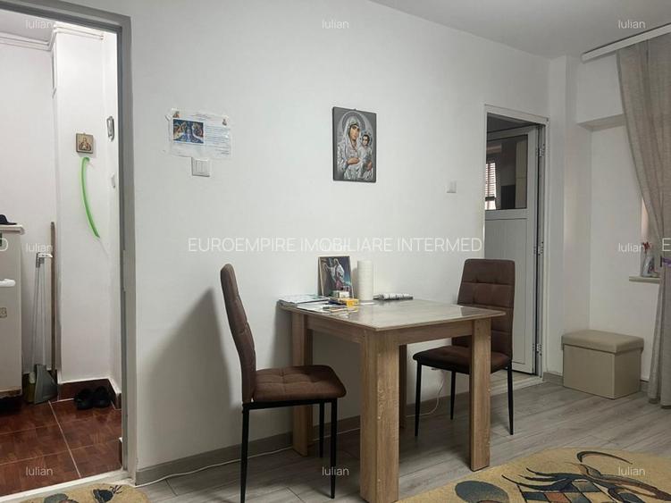 Garsoniera cu baie si bucatarie din constructie, zona CET - 3