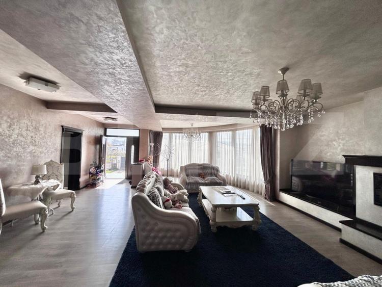 Casa de vanzare D+P+1, zona Dedeman, Bistrița