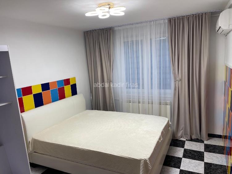 Închiriere apartament 3 camere strada delfinului BL D16 sector 2 - 9