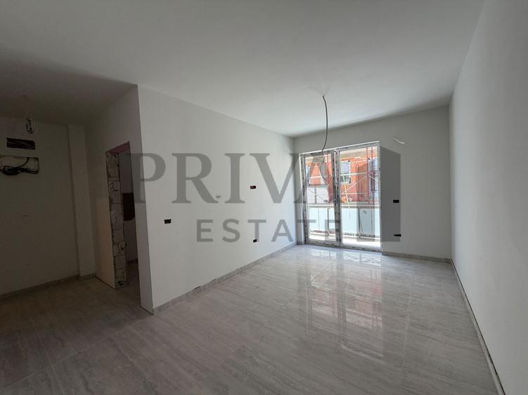 Apartament 1 camera, parcare inclusa, etaj 1