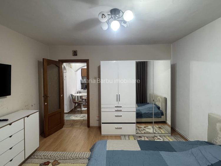 2 cam. etaj 2, decomandat, 50 mp. str. Unirii, zona centrala - 10