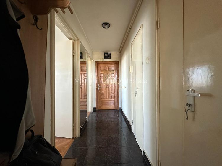 Apartament de 3 camere, pretabil birouri sau locuinta, etaj 7, Saturn