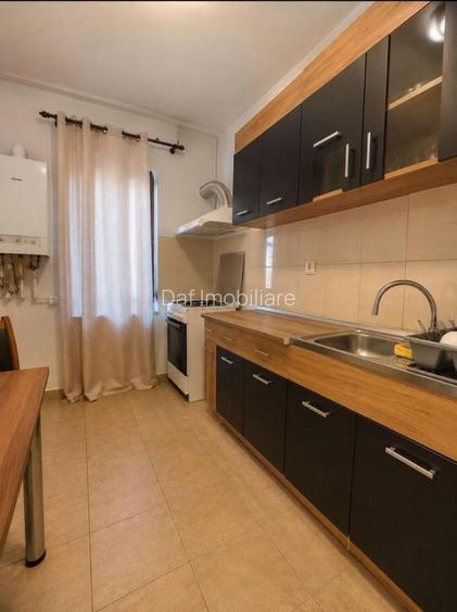 115000 euro - 2camere-55mp- decomandata-centrala proprie-metrou - 3