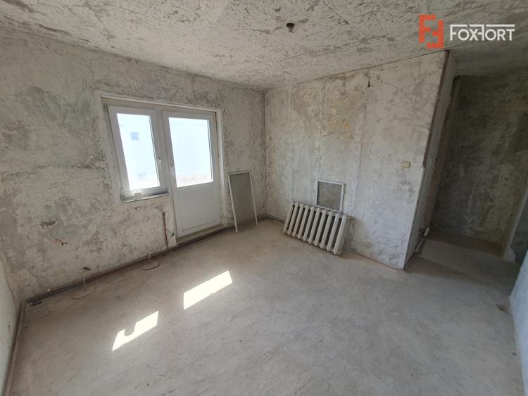 Apartament 3 camere decomandat, gata de renovat, Zona Freidorf