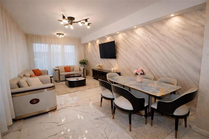 Penthouse Qualis Tractorul Brasov,terasa panoramica,3 balcoane,ales echipat