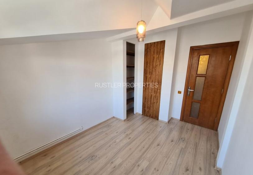 Vila cocheta cu 4 camere, parcare si curte - Baneasa - 9