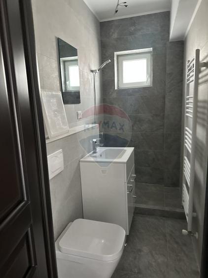 Spațiu comercial de 810 mp de închiriat