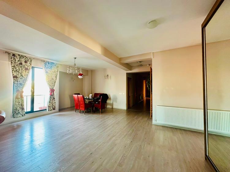Duplex exclusivist cu lift privat - zona Polona - Eminescu