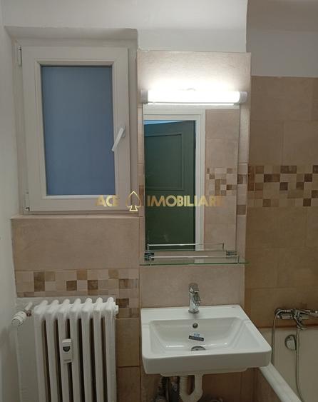 Garsoniera de inchiriat | Romana | Metrou | Nou | Balcon