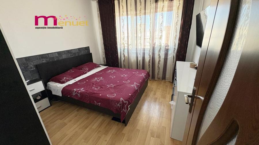 Apartament 3 camere,zona Piata Noua