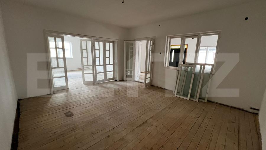 Casa de vânzare, 6 camere, 198 mp utili, teren 644 mp, zonă centrală - 9