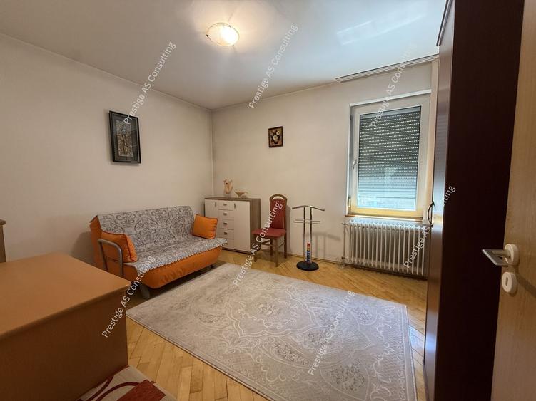 Casa individuala Semineu+Garaj | 250 mp utili | Teren 585 mp | Lipovei