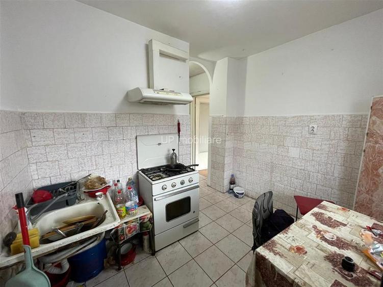 APARTAMENT 3 CAMERE | ETAJ 2 | DECEBAL | ALUMINEI | ORADEA | - 10