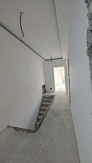 Casa  stil duplex -  zona Corbeanca