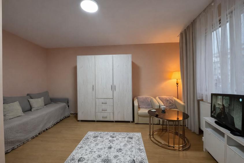 Apartament 1 camera cu parcare inclusa Floresti