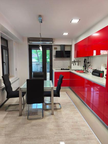 Casa 2016 Tomis 1, curte libera 80 mp pt. 2 mașini+grătar, pergola el.