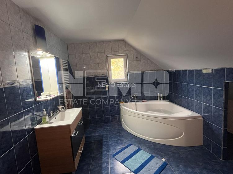 Casă/Vila + Teren 13 Ari de Vânzare |Lisaura/Suceava I 280.000 Euro - 3