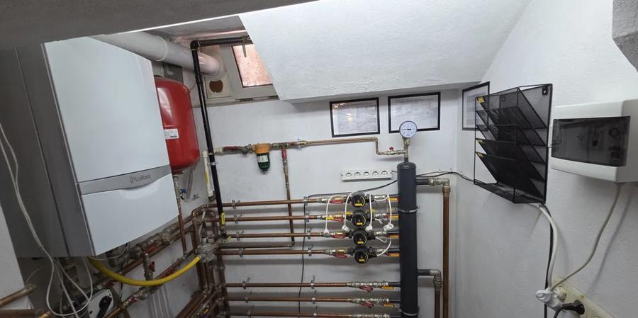 Vilă birouri | Plantelor | Unirii | 16 Camere | Centrală nouă | Curte