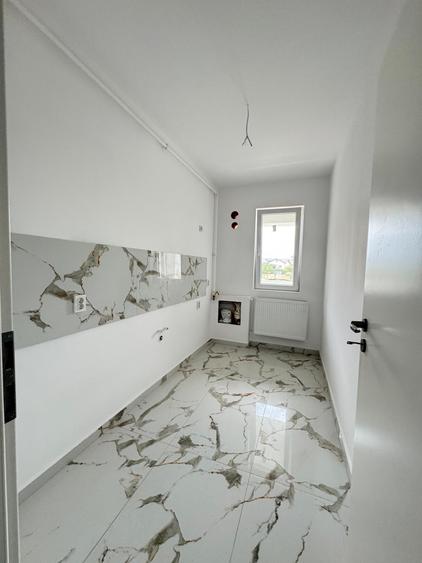 BLOC FINALIZAT-GARSONIERA DECOMANDATA-BALCON-COMISION 0% TVA INCLUS