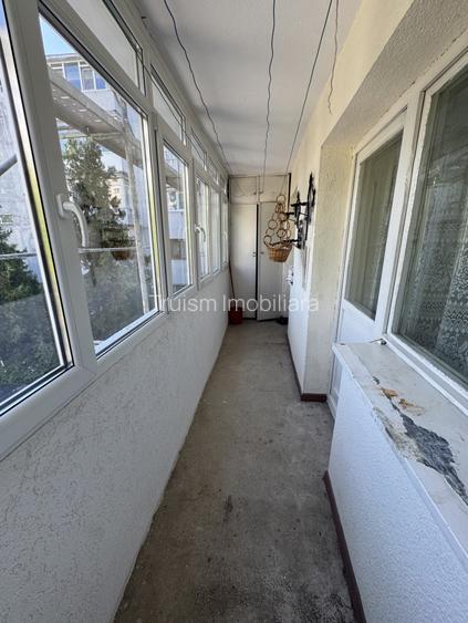 Apartament 2 camere de vanzare | Etaj 1 | Bloc 1984| Zona 9 Mai - Piata - 8