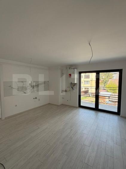 Apartament 3 camere, semidecomandat, 72 mp utili, oras Vatra Dornei