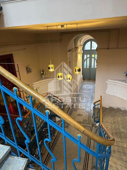 Apartament elegant in palat istoric restaurat, Timisoara Piata Maria