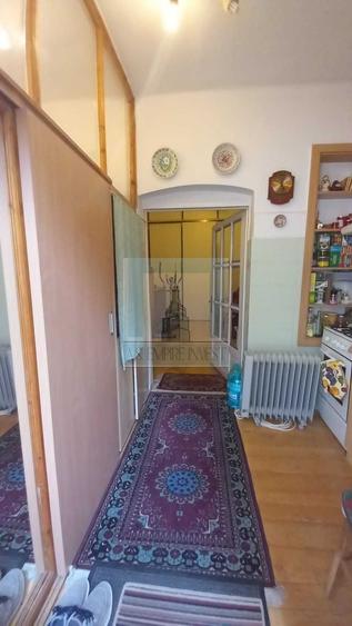 Apartament 4 camere la casă, - zonă Grivitei/Brașov