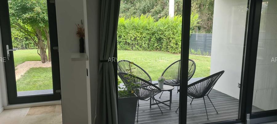 Lux la Liziera Pădurii: Vila Unde Viitorul se Mută Acasă - 3