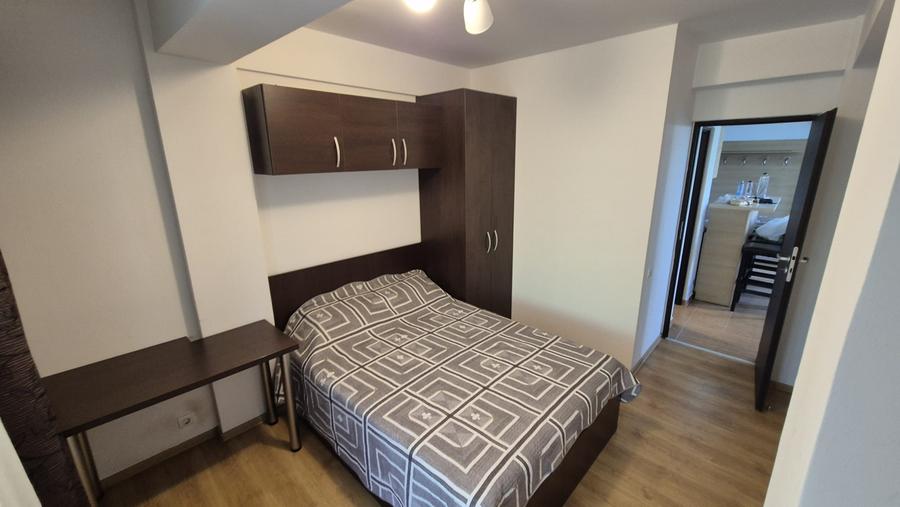 Apartament 3 camere de inchiriat Berceni loc de parcare
