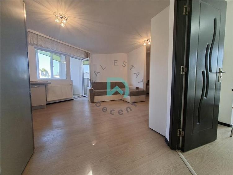 Apartament 2 camere, Tractorul, intermediar, loc de parcare, etaj 1
