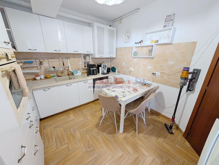 Vanzare apartament 3 Camere Straulesti
