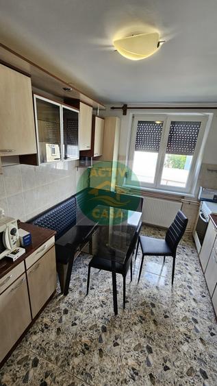Apartament 2 camere, zona Scolii nr. 11