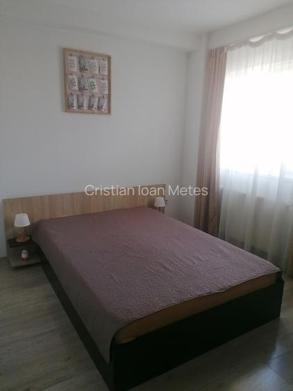 Ofer spre închiriere apartament 2 camere bloc nou  - 5