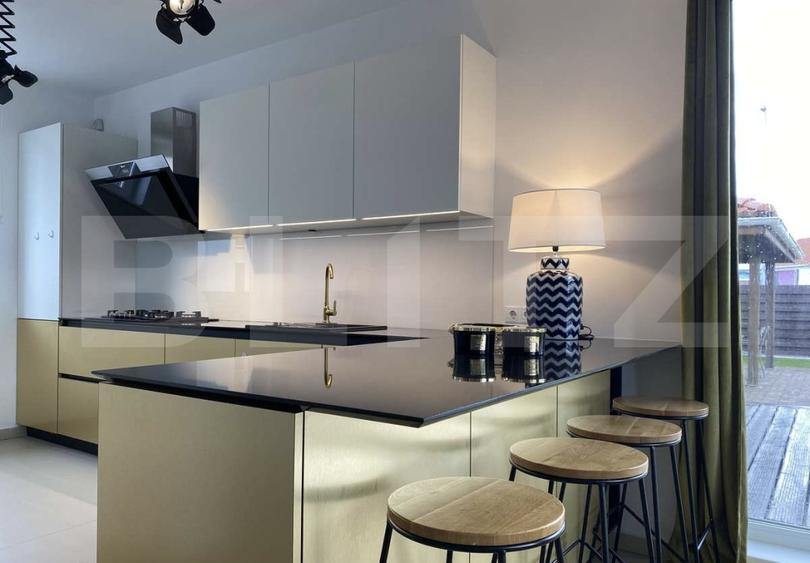 Casă spațioasă de închiriat | 4 camere | Curte 700 mp | Zonă urbană liniștită