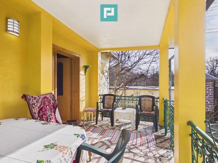 Casa din caramida si teren 1316 mp - Savarsin