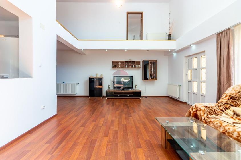 Casă / Vilă cu 6 camere de vânzare, Giurgiu, Crevedia mare