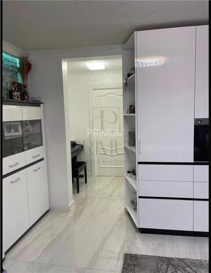 UMT - 2 CAMERE - ETAJ INTERMEDIAR - CENTRALA PROPRIE - MOBILAT SI UTILAT - INCAL - 6