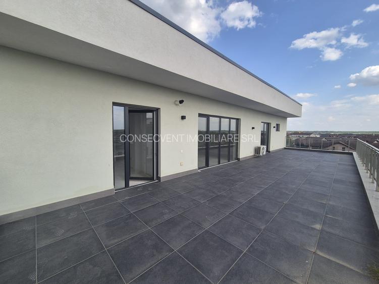 Apartament penthouse 4 camere, teresa 61 mp, Arad, comision 0 - 2