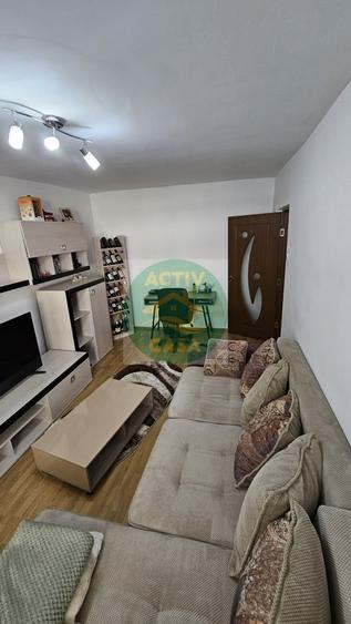 Apartament de vanzare, 3 camere, etaj 1