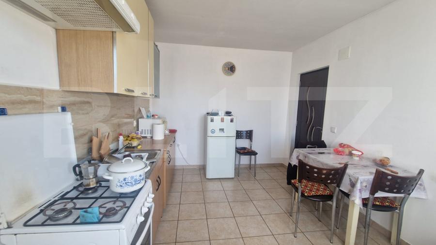 Casa 5 camere Tarlungeni (nu Izvor) teren 800 m, cartier nou