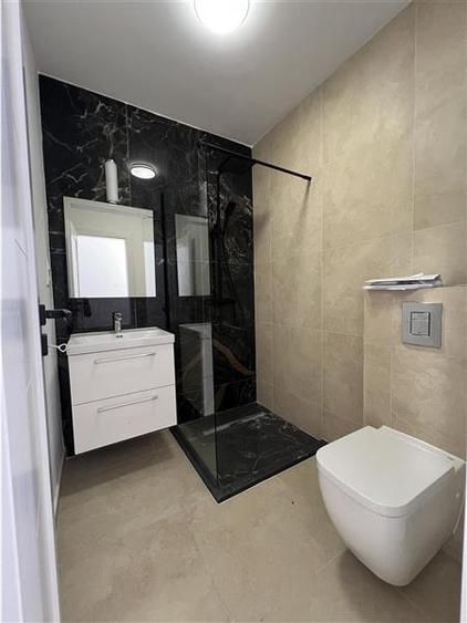 Apartament intabulat cu 3 camere si 2 bai pe Calea Surii Mici