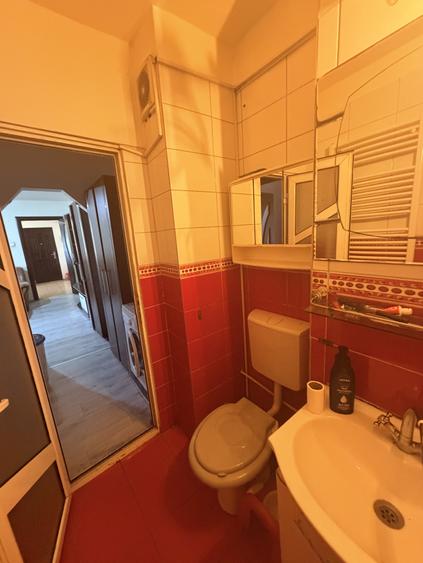 Apartament 2 camere semidecomandat la parter, 55 mp, CRAIOVITA